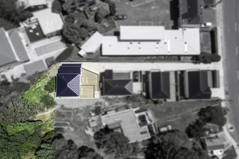 Photo of property in 6a Grays Road, Plimmerton, Porirua, 5026