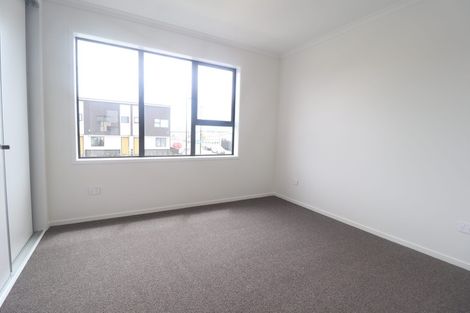 Photo of property in 20 Wai Place, Westgate, Auckland, 0614