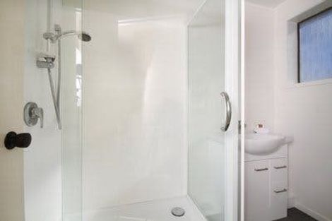 Photo of property in 3/13 Northall Road, New Lynn, Auckland, 0600