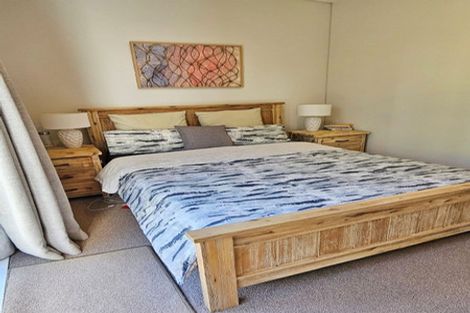 Photo of property in 4 Ceramic Lane, New Lynn, Auckland, 0600