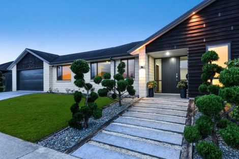 Photo of property in 2 Michael Terrence Place, Flagstaff, Hamilton, 3210