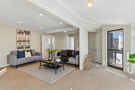 Photo of property in 49 Toru Road, Paraparaumu Beach, Paraparaumu, 5032