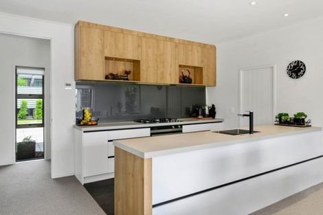 Photo of property in 20 Devoy Drive, Owhata, Rotorua, 3010