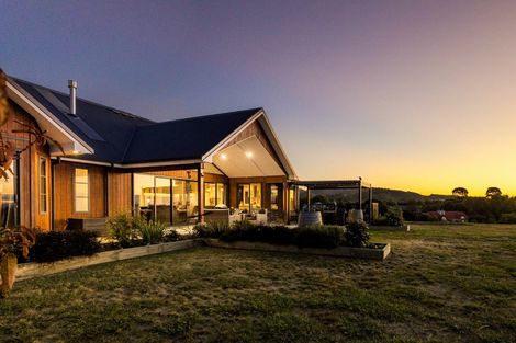 Photo of property in 136 Kopanga Road, Havelock North, 4130