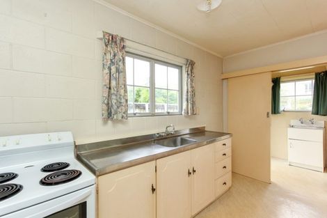 Photo of property in 17 Ambury Place, Merrilands, New Plymouth, 4312
