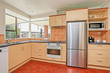 Photo of property in 9 Matthews Place, Taradale, Napier, 4112