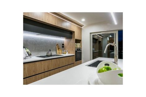 Photo of property in 185b Browns Bay Road, Browns Bay, Auckland, 0630