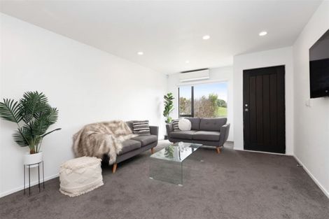 Photo of property in 14 Nagle Place, Golflands, Auckland, 2013