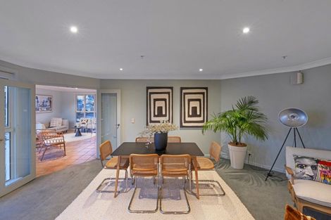 Photo of property in 9/5b Kent Terrace, Mount Victoria, Wellington, 6011