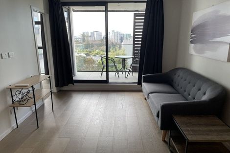 Photo of property in 205/9 Madeira Lane, Grafton, Auckland, 1023