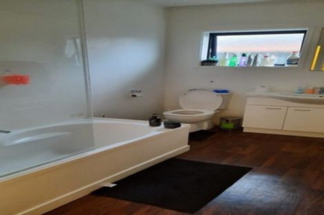 Photo of property in 1 Sunstone Crescent, Brown Owl, Upper Hutt, 5018