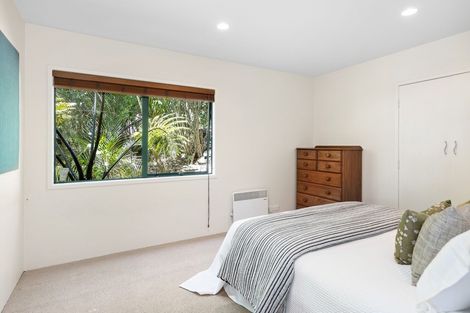 Photo of property in 88 Victory Road, Laingholm, Auckland, 0604