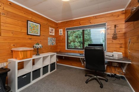 Photo of property in 70 Awatea Street, Ranui, Porirua, 5024