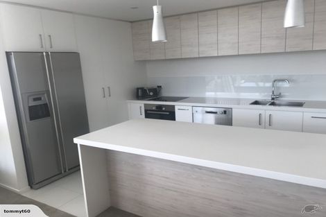 Photo of property in 259 Millwater Parkway, Silverdale, 0932