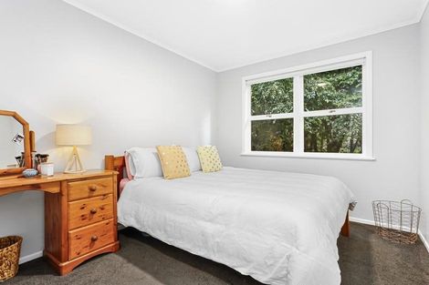 Photo of property in 759 West Coast Road, Oratia, Auckland, 0604