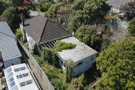 Photo of property in 20 Raroa Terrace, Tawa, Wellington, 5028