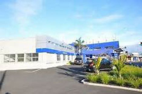 Photo of property in 1/10 Norman Road, Hauraki, Auckland, 0622