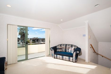 Photo of property in 28 San Bernadino Drive, Henderson, Auckland, 0612