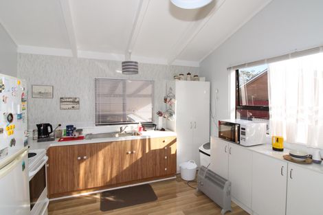 Photo of property in 5a Clifton Avenue, Carterton, 5713