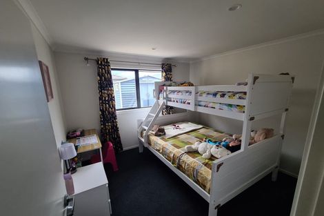 Photo of property in 15 Manawaroa Close, Grandview Heights, Hamilton, 3200