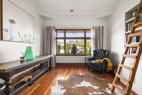 Photo of property in 127 Vigor Brown Street, Napier South, Napier, 4110