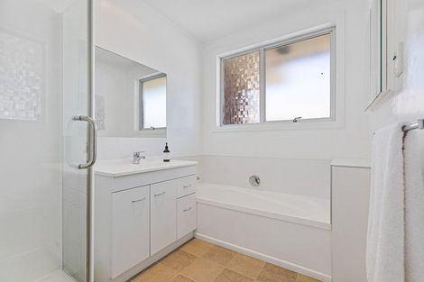 Photo of property in 16 Annandale Street, Lynmouth, New Plymouth, 4310