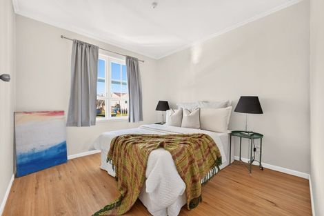 Photo of property in 2/35a Woodglen Road, Glen Eden, Auckland, 0602