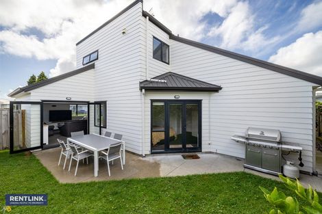 Photo of property in 6b Queen Road, Bellevue, Tauranga, 3110