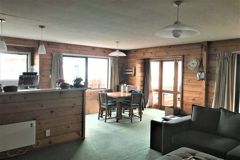 Photo of property in 26 Queen Road, Bellevue, Tauranga, 3110