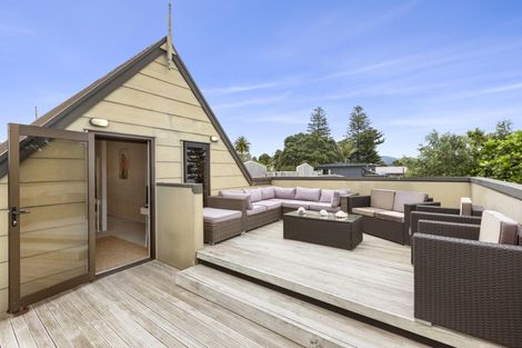 Photo of property in 8 Wallis Street, Raglan, 3225