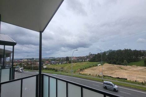 Photo of property in 304/28 Shortfin Place, Flat Bush, Auckland, 2019
