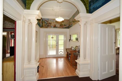 Photo of property in 14 Adderley Terrace, Ravensbourne, Dunedin, 9022