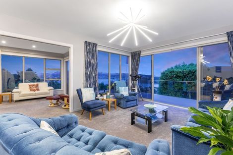 Photo of property in 5 Seascape View, Paremata, Porirua, 5024