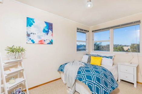 Photo of property in 25 Juniper Road, Sunnynook, Auckland, 0620