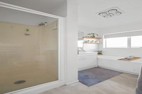 Photo of property in 1/62 Clydesdale Avenue, Somerville, Auckland, 2014