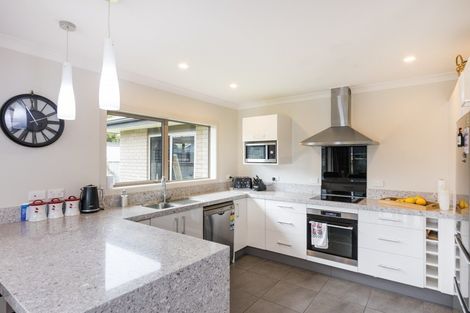 Photo of property in 27 Oak Crescent, Ashhurst, 4810