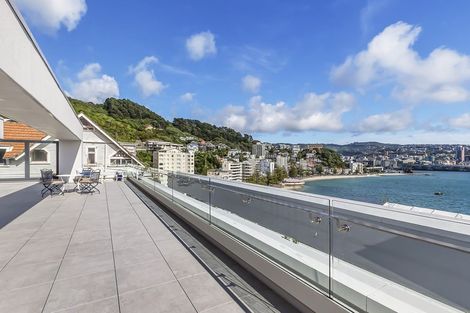 Photo of property in 4/308 Oriental Parade, Oriental Bay, Wellington, 6011