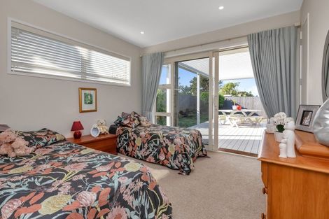 Photo of property in 28 Stace Hopper Drive, One Tree Point, 0118