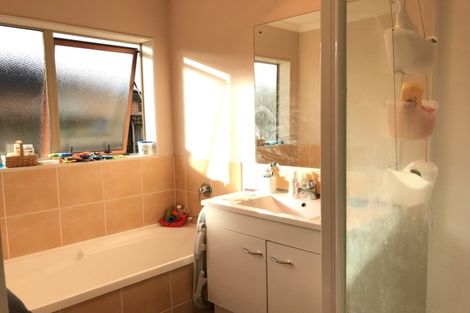 Photo of property in 29 Scotts Field Drive, Takanini, 2112