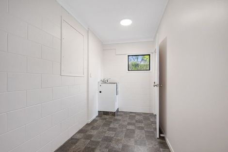 Photo of property in 2/51 Nigel Road, Browns Bay, Auckland, 0630