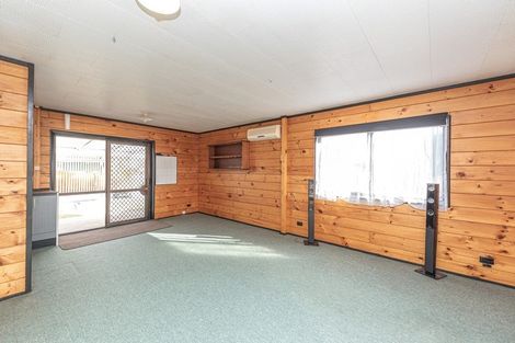 Photo of property in 29 Laird Street, Castlecliff, Whanganui, 4501