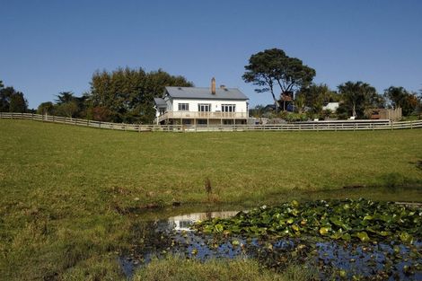 Photo of property in 1960 East Coast Road, Stillwater, Silverdale, 0993