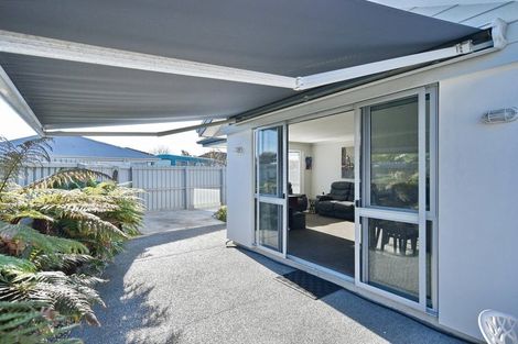 Photo of property in 1/28 Kirsten Place, Parklands, Christchurch, 8083