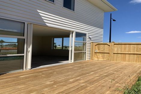 Photo of property in 2 Softwood Avenue, Takanini, 2110