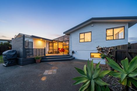 Photo of property in 1 Terrys Place, Kelson, Lower Hutt, 5010