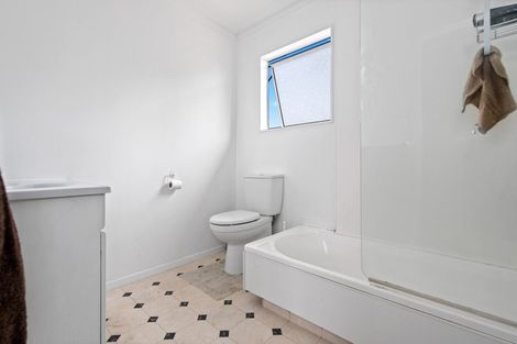 Photo of property in 33 Purcell Place, Melville, Hamilton, 3206