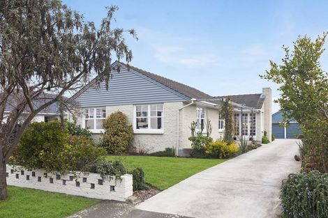 Photo of property in 2 Lothian Street, Ilam, Christchurch, 8041