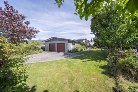 Photo of property in 25 Mackinnon Loop, Te Anau, 9600