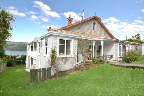 Photo of property in 14 Adderley Terrace, Ravensbourne, Dunedin, 9022