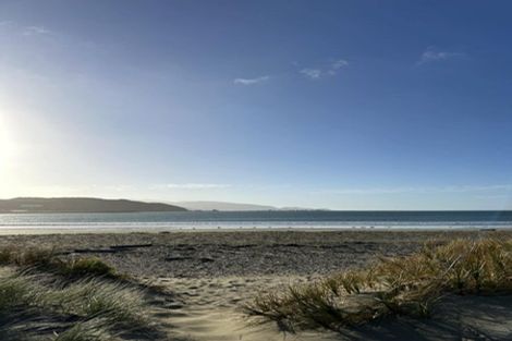 Photo of property in 12/166 Queens Drive, Lyall Bay, Wellington, 6022